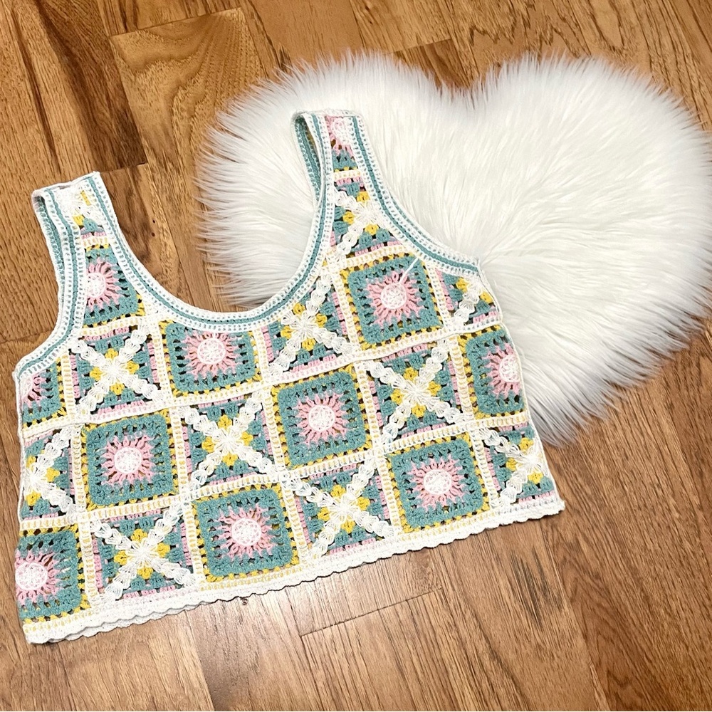 KIRIOUS Los Angeles Crochet crop tank top 100% cotton